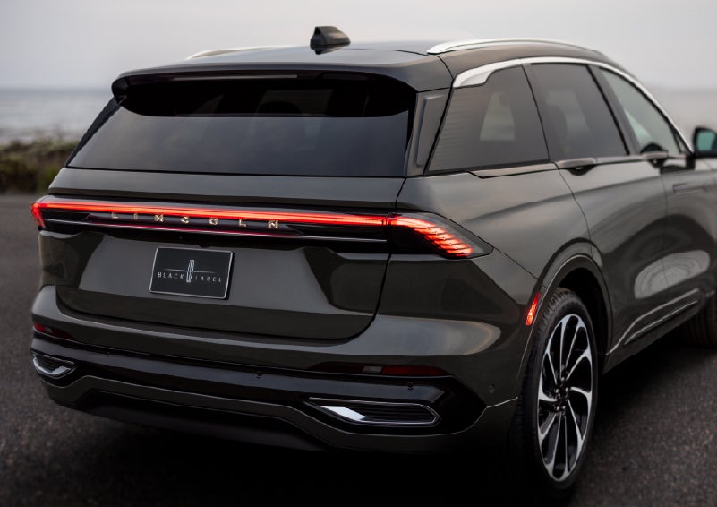 The rear of a 2025 Lincoln Black Label Nautilus® SUV displays full LED rear lighting. | Covert Lincoln Austin in Austin TX